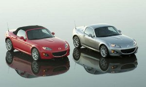 Mazda Rolls Out the 900,000th MX-5 Miata