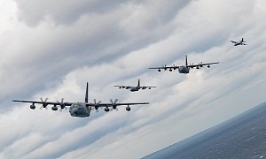 MC-130J Commandos Gang Up for 1st SOS Flight of the Flock, They’re Impressive Beasts