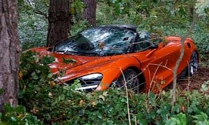 McLaren 720S Crashes in Belgium, Supercar Ends Up Offroading In The Woods