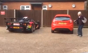 McLaren F1 GTR Longtail Scares Old Lady with Its Loud V12