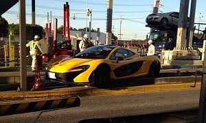 McLaren P1 Crashes into Toll Booths on Japanese Highway