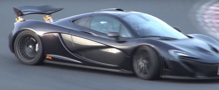 McLaren P1 drifting
