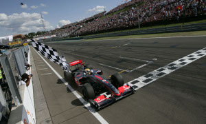 McLaren Supports KERS Return in 2011