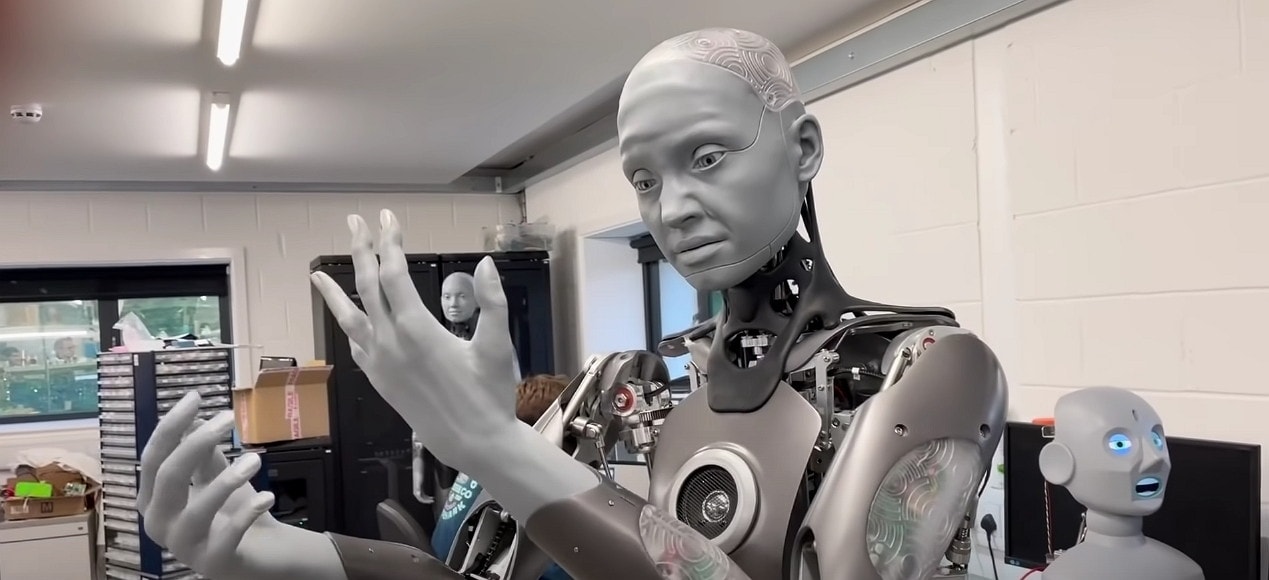 Meet Ameca, the Humanoid Robot With Eerily Realistic Facial Expressions - autoevolution