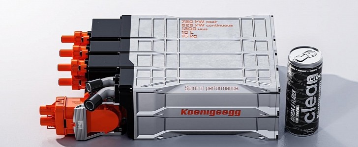 Koenigsegg David inverter (11 oz/330 ml can of Clean for scale)