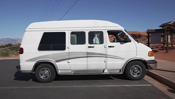 Couple turns 2001 Dodge Ram van into a little home on wheels