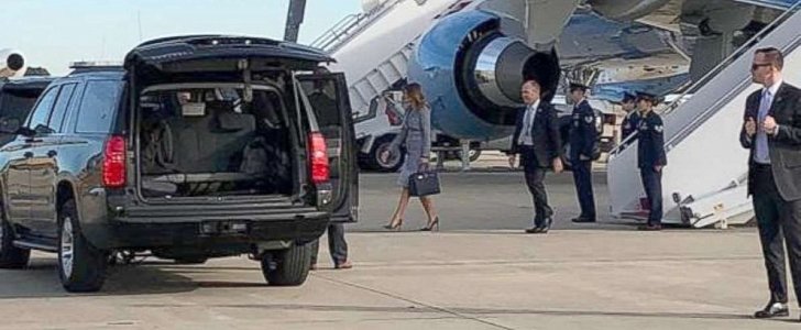 Melania Trump deplanes after flight is grounded due to "mechanical issue"