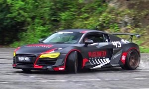 Mental Audi R8 Bi-Turbo Performs Donuts and Drifting