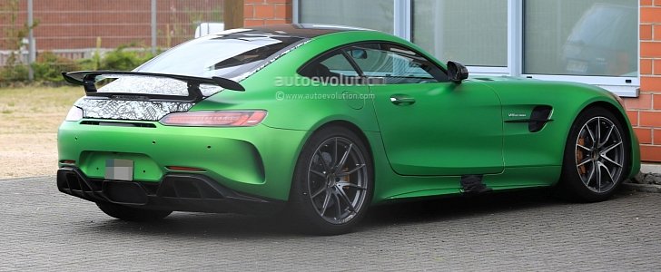 Mercedes-AMG GT4 Road-Going version 