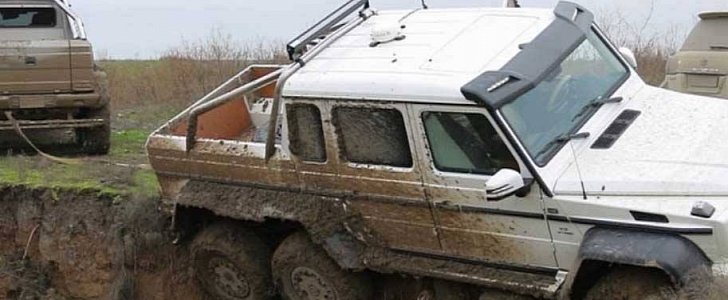 Mercedes-AMG G63 6x6 Gets Stuck in Mud