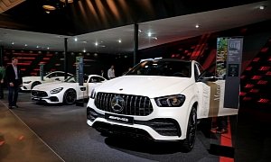Mercedes-AMG GLE 53 Coupe and GLB 35 Are Hot and Understated in Frankfurt