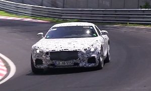 Mercedes-AMG GT (C190) Looks Very Composed on the Nordschleife