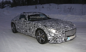 Mercedes-AMG GT (C190) Spied Playing in The Snow