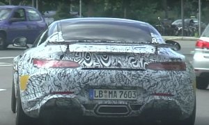 Mercedes-AMG GT R Shows Up in Stuttgart Traffic, Looks Otherworldly
