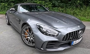 Mercedes-AMG GT R Tries to Hit 200 MPH on the Autobahn, Doesn't Stop There