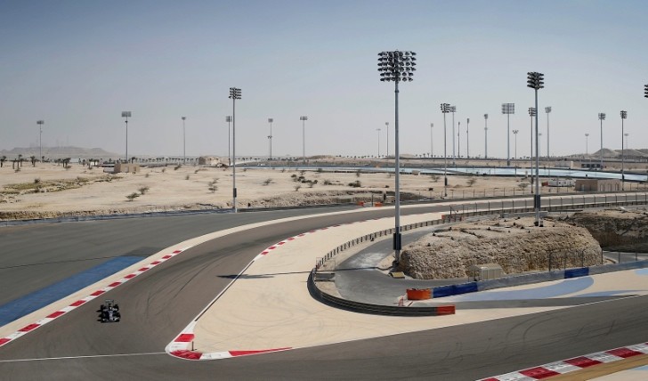 F1 W05 on The Bahrain Sakhir Circuit