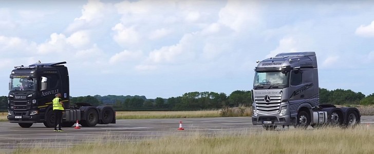 Mercedes and Scania Trucks Have the Most Awesome Drag Race Ever