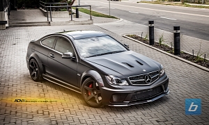 Mercedes-Benz C63 AMG Coupe Black Series Eye Candy