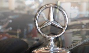 Mercedes Benz Ends 2009 with Strong Sales