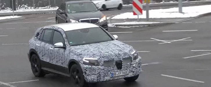 Mercedes-Benz EQC Spotted in Traffic