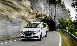 Mercedes-Benz EQV Starts Selling as EQV 300, Priced at EUR71,388