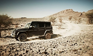 Mercedes-Benz G500 Rolling on Mars