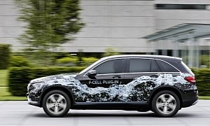 Mercedes-Benz GLC F-CELL Is the World's First Plug-in Hybrid Fuel Cell Car