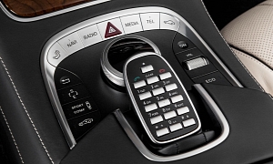 Mercedes-Benz Introduces Wireless Phone and Tablet Charging
