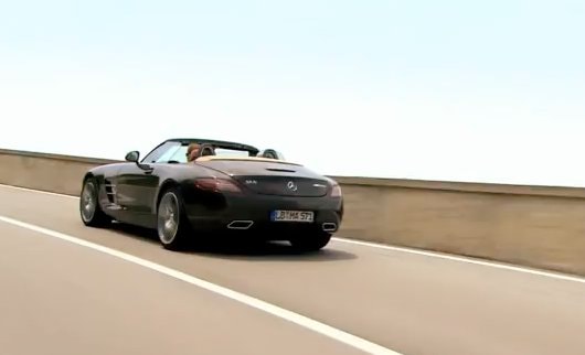 Falling in love with the SLS AMG Roadster takes less than one second, Daimler says