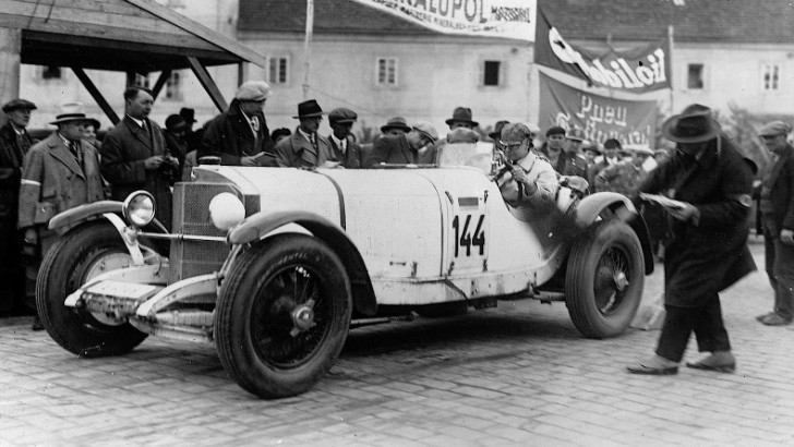 Rudolf Caracciola with a Mercedes-Benz SSK, 1930.