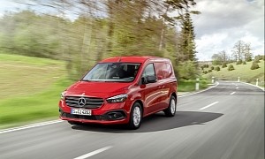 Mercedes-Benz Offloads Its Entire Renault Stake