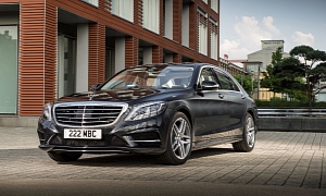 Mercedes-Benz S-Class W222 is Luxury Car of The Year Again