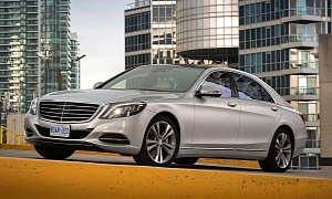 Mercedes-Benz S-Class W222 is the First China Car of The Year
