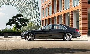 Mercedes-Benz S-Class W222 Wins Luxury Car of The Year Award