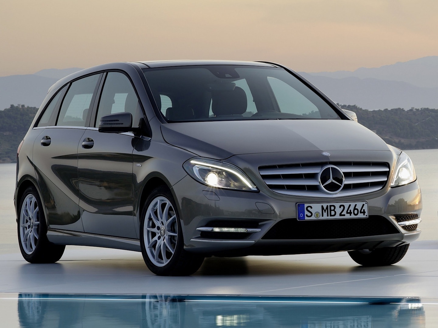 Mercedes-Benz Sells Over Million B-Class Models - autoevolution