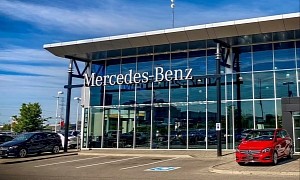 Mercedes-Benz Sued by Own Dealerships Over New No Haggle Pricing, In for PR Nightmare