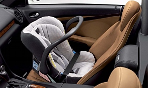 Mercedes-Benz to Offer Vouchers for Child Seats