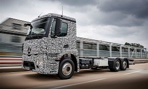 Mercedes-Benz Unveils Urban eTruck, A Short-Range Electric Truck