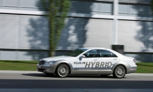 Mercedes-Benz Vision S 500 Plug-in HYBRID Revealed