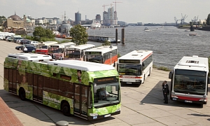 Mercedes Citaro FuelCELL Hybrid Buses Now Operating in Hamburg