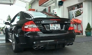 Mercedes CLK63 AMG Black Series Growls at the Ring