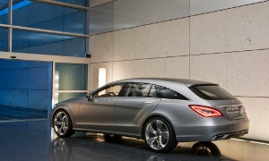 Mercedes CLS Shooting Brake to Hit the Market in 2012