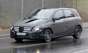 Mercedes Considering Three New A-Klasse Versions <span>· spyshots</span>