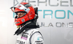 Mercedes Defends Schumacher Against Media Criticism