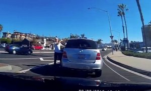 Mercedes Driver Doesn’t Take Kindly to Being Honked at, Makes a Fool of Himself