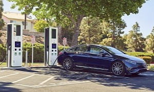 Mercedes EQS Will Have Access to Largest U.S. Charging Network (Over 60K Stalls)