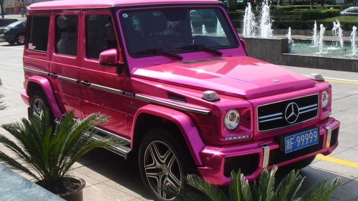 Mercedes G63 AMG Pink Chrome Wrap in China