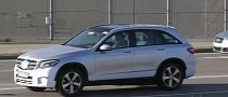 Mercedes GLC F-Cell Spotted in Traffic, Plug-In Fuel Cell Vehicle Seems Ready