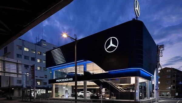 Mercedes EV dealership in Japan