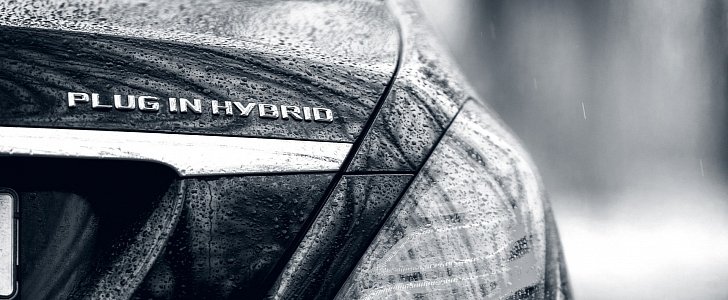 Mercedes-Benz S500 plug-in hybrid badge